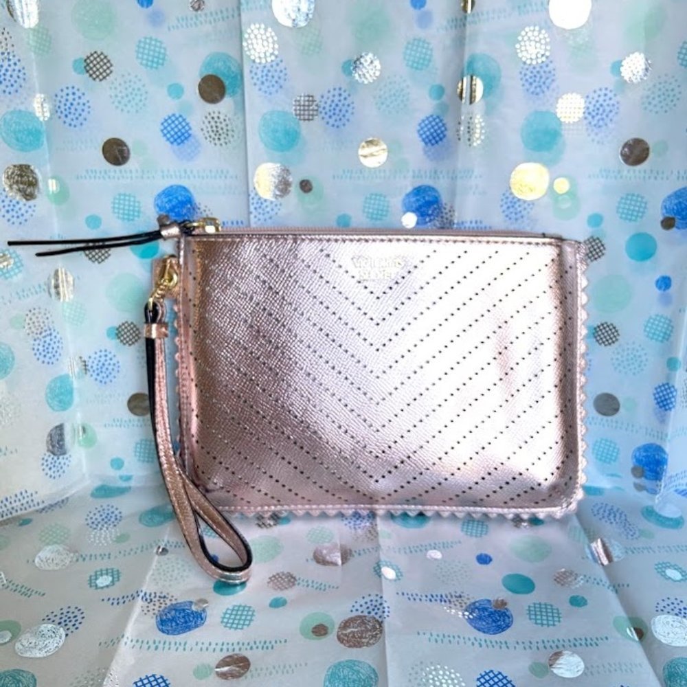 VICTORIAS SECRET WRISTLET IN ROSE GOLD